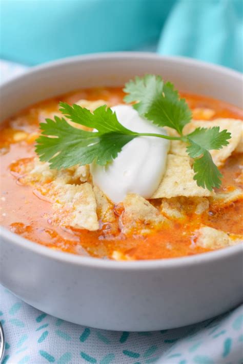 Delicious and Easy Max and Erma's Chicken Tortilla Soup Recipe